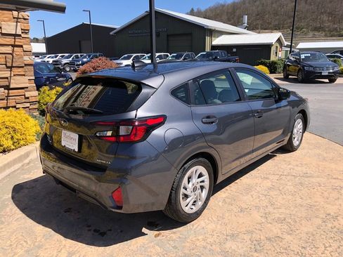 Used 2024 Subaru Impreza 2.0i image 5