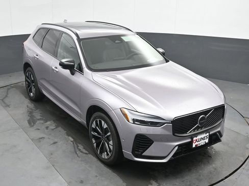 New 2026 Volvo XC60 T8 Plus w/ Climate Package AWD/4WD image 29