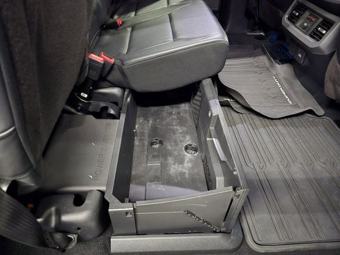 Used 2023 Ford F350 Lariat image 40