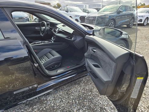 New 2026 Audi S e-tron GT Prestige image 12