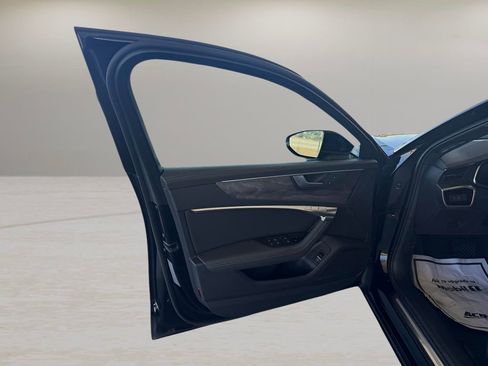 Used 2024 Audi A6 Premium Plus image 11