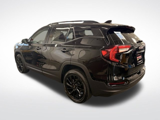 Used 2024 GMC Terrain SLT w/ Tech Package AWD/4WD image 4