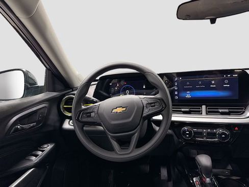 New 2026 Chevrolet Trax LT image 23