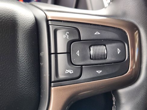 Used 2023 Chevrolet Suburban High Country image 25