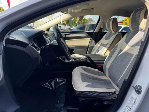 Used 2019 Ford Fusion S image 11