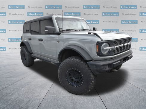 Used 2022 Ford Bronco Wildtrak image 8