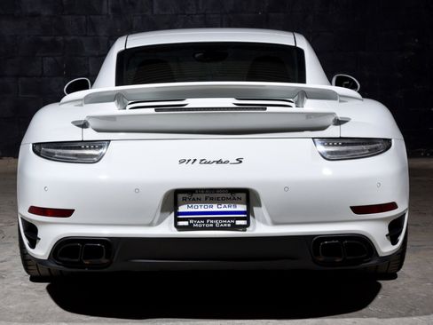 Used 2015 Porsche 911 Turbo S image 16