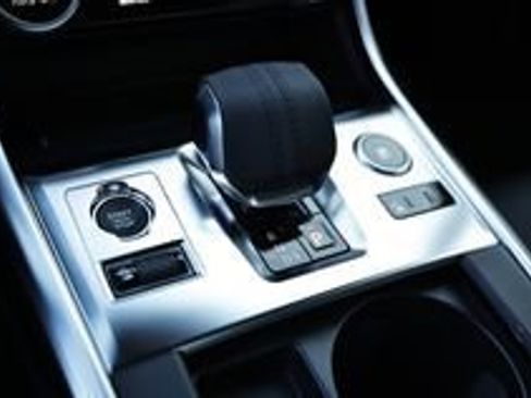 New 2024 Jaguar XF R-Dynamic SE image 28