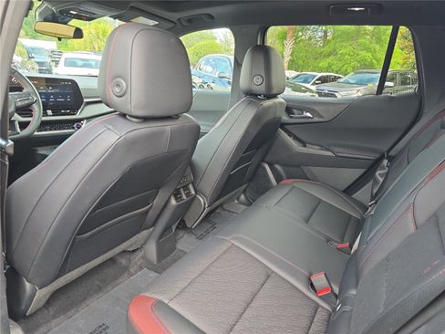 Used 2026 Chevrolet Equinox RS w/ Convenience Package III FWD image 13