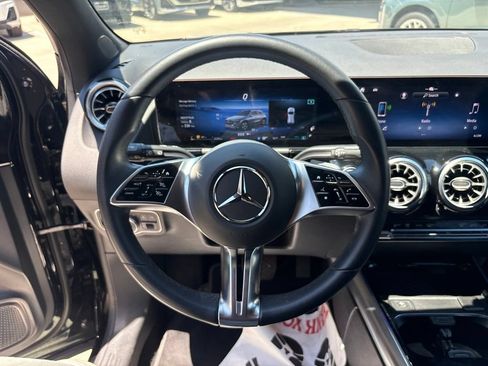 Used 2025 Mercedes-Benz GLA 250 image 20
