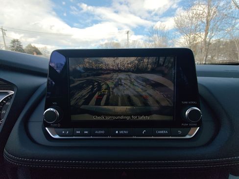 Used 2026 Nissan Rogue SV w/ Cold Weather Package image 29