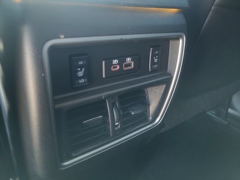 Certified 2023 Nissan Murano Platinum w/ Cargo Package AWD/4WD image 12