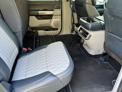 Used 2022 Ford F150 Limited image 18