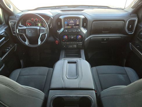 Used 2020 Chevrolet Silverado 1500 RST image 16