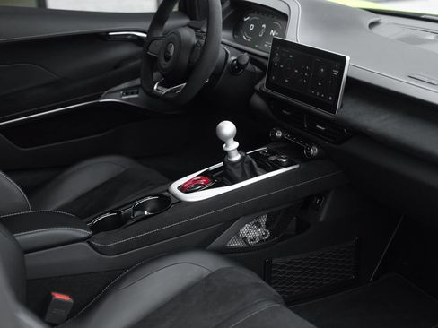 Used 2025 Lotus Emira RWD image 24