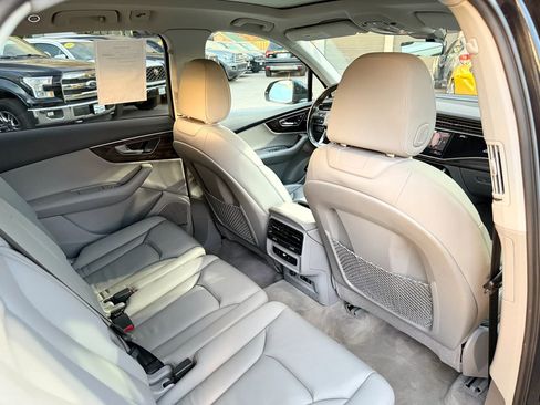 Used 2021 Audi Q7 2.0T Premium Plus w/ Premium Plus Package AWD/4WD image 21