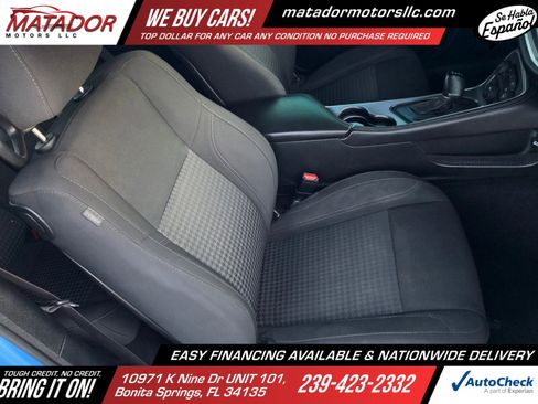 Used 2019 Dodge Challenger SXT w/ Blacktop Package RWD image 14