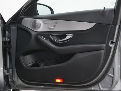 Used 2016 Mercedes-Benz C 300 4MATIC Sedan image 9