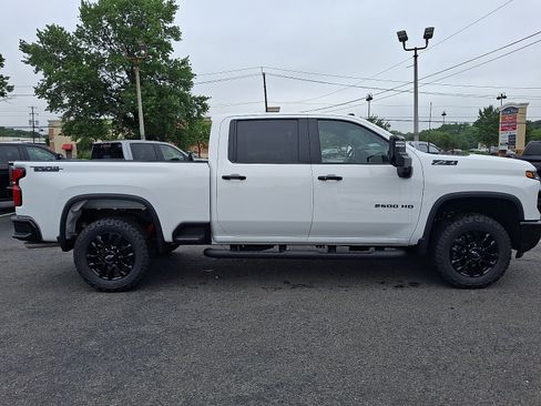 New 2026 Chevrolet Silverado 2500 LT w/ Trail Boss Package AWD/4WD image 8