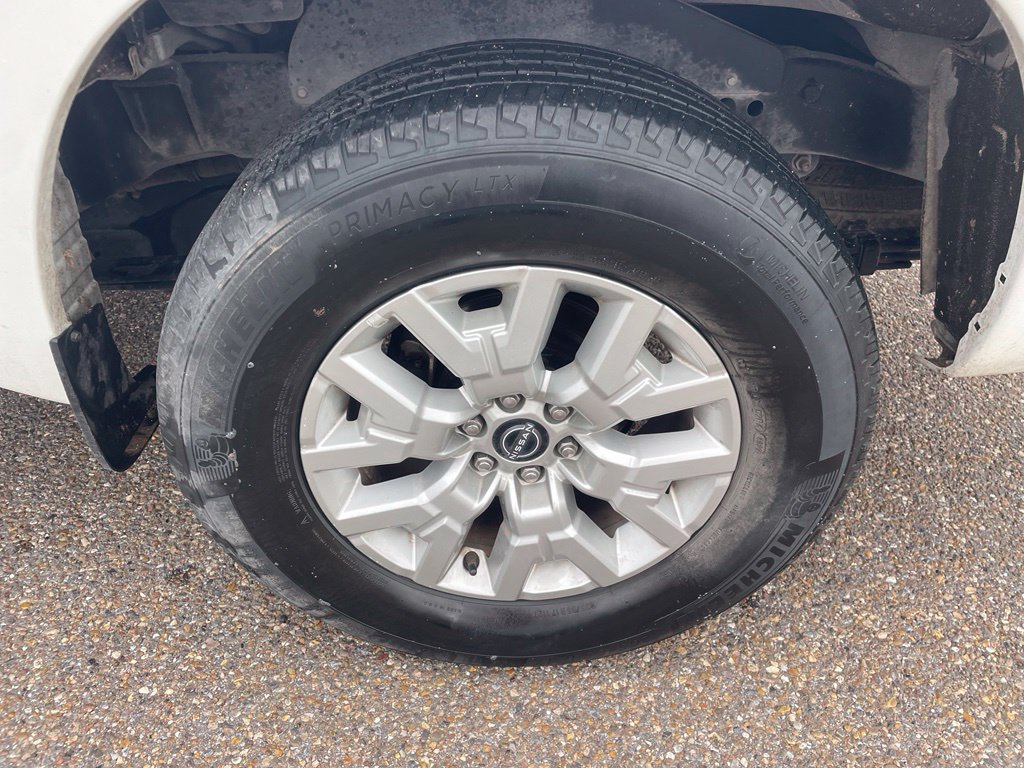 Certified 2023 Nissan Frontier SV RWD image 17