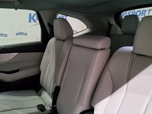 Used 2023 Acura MDX FWD w/ Technology Package image 19