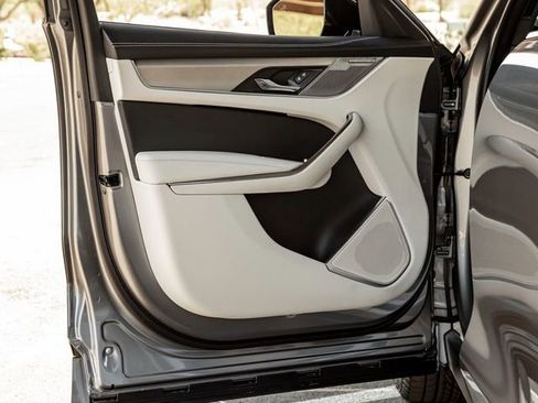 New 2026 Jaguar F-PACE R-Dynamic S image 12