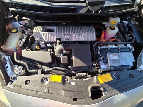 Used 2012 Toyota Prius Four w/ Deluxe Solar Roof Pkg image 24