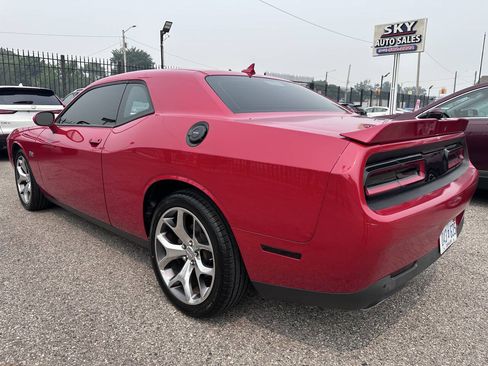 Used 2015 Dodge Challenger R/T Plus RWD image 5