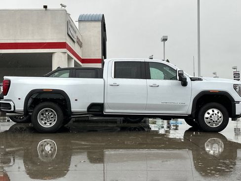 New 2026 GMC Sierra 3500 Denali Ultimate image 8