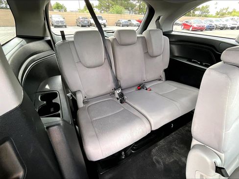 Used 2019 Honda Odyssey EX image 28