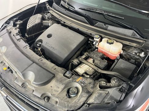 Used 2021 Chevrolet Traverse Premier w/ Redline Edition image 12