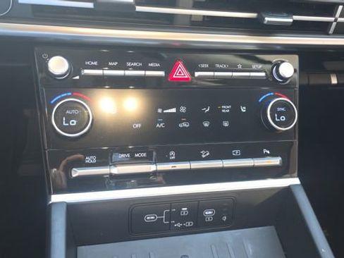 Used 2024 Hyundai Santa Fe SEL FWD image 22