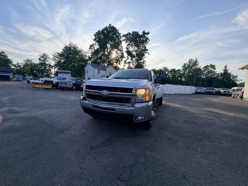 Used 2007 Chevrolet Silverado 3500 LT AWD/4WD image 2
