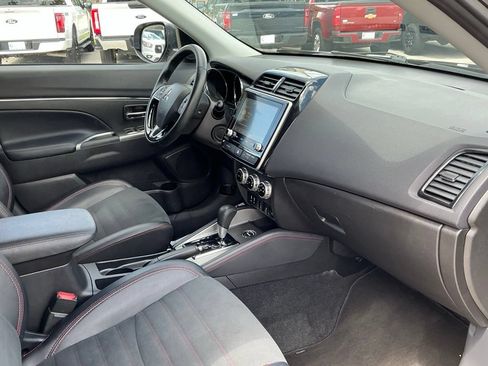 Used 2024 Mitsubishi Outlander Sport AWD image 19