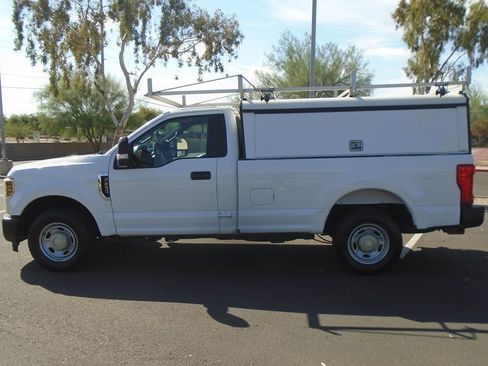 Used 2019 Ford F250 XL w/ Power Equipment Group RWD image 2
