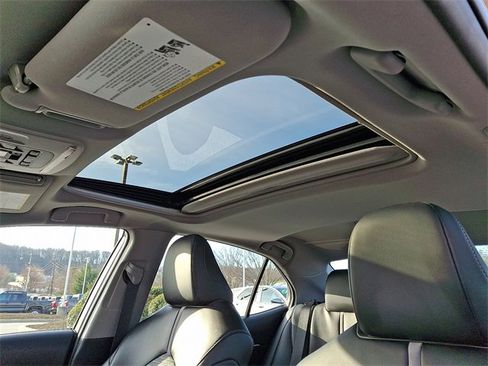 Certified 2023 Toyota Camry SE image 14