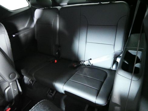 Used 2023 Chevrolet Traverse LT AWD/4WD image 33