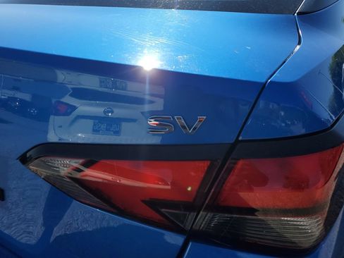 Certified 2021 Nissan Versa SV FWD image 16