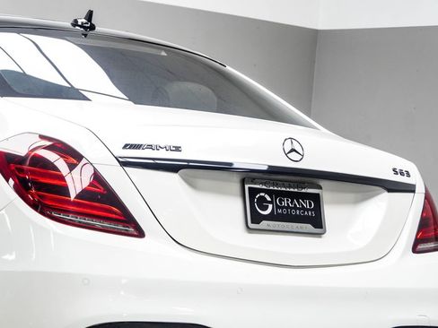 Used 2019 Mercedes-Benz S 63 AMG S 4MATIC Sedan image 15