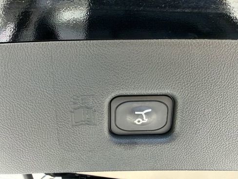 Used 2022 Lincoln Nautilus Reserve w/ Equipment Group 201A AWD/4WD image 42