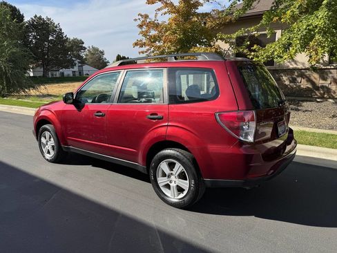 Used 2011 Subaru Forester 2.5X w/ Alloy Wheel Value Pkg AWD/4WD image 7