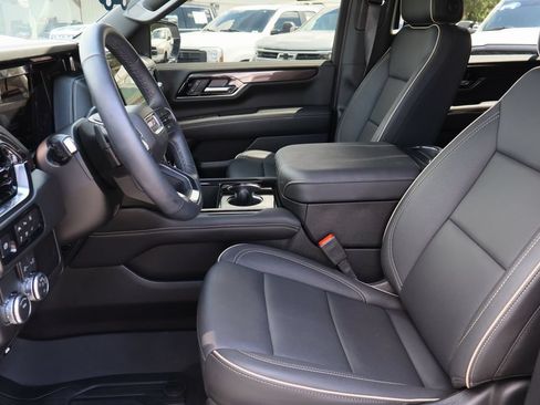 Certified 2026 GMC Yukon XL Elevation w/ LPO, Floor Liner Package RWD image 23