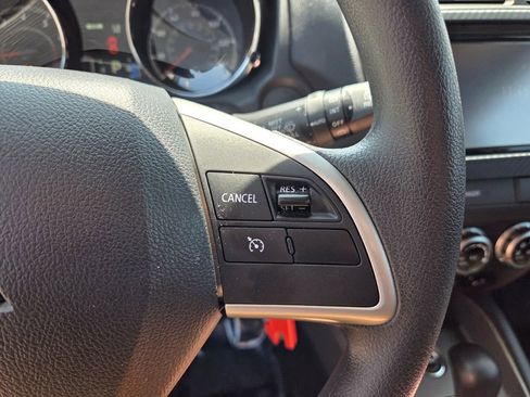 Used 2025 Mitsubishi Outlander Sport ES AWD/4WD image 29