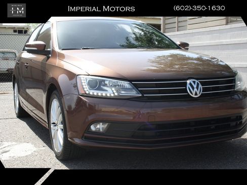 Used 2016 Volkswagen Jetta SEL Premium FWD image 1