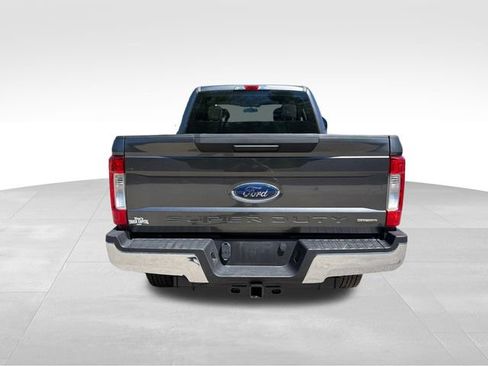 Used 2017 Ford F250 XL w/ STX Appearance Package AWD/4WD image 4