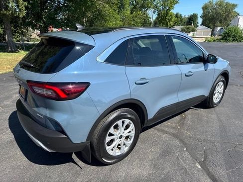 Used 2023 Ford Escape Active w/ Tech Pack #2 AWD/4WD image 5
