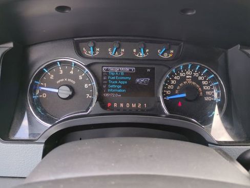 Used 2014 Ford F150 XLT w/ XLT Convenience Package RWD image 29