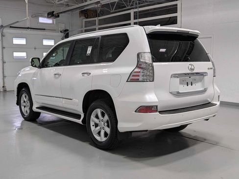 Used 2018 Lexus GX 460 w/ Navigation Package AWD/4WD image 10