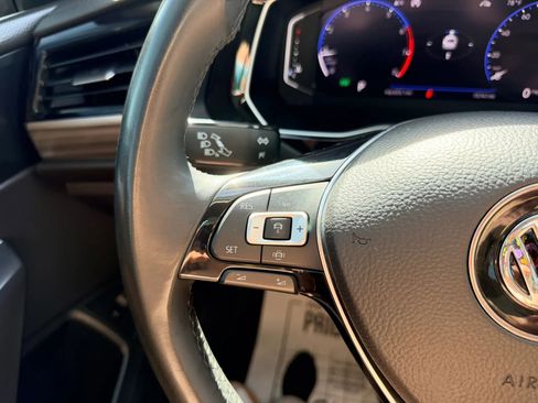 Used 2020 Volkswagen Jetta SEL image 11