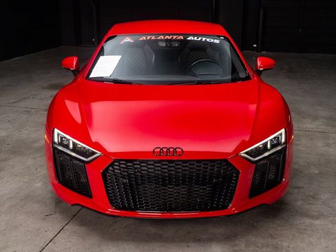 Used 2017 Audi R8 V10 w/ Carbon Exterior Package AWD/4WD image 4